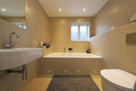 nicholas james  bathroom_.jpg
