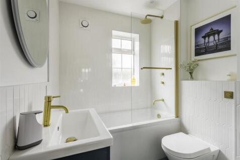 25 Westbourne Place-24.jpg
