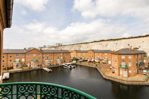 16 Wellington Court-13.jpg