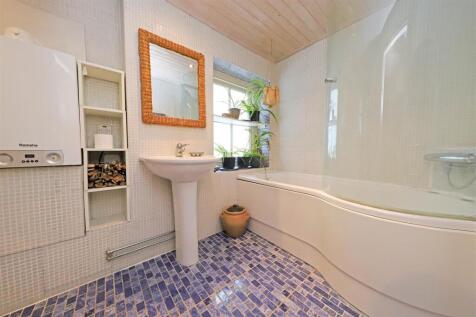 nicholas james brunswick place bathroom_.jpg