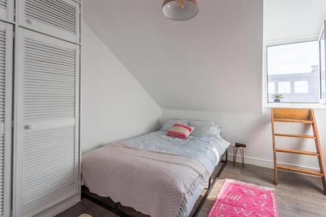 Flat 6, 3 Denmark Terrace-10.jpg