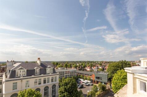 Flat 6, 3 Denmark Terrace-16.jpg