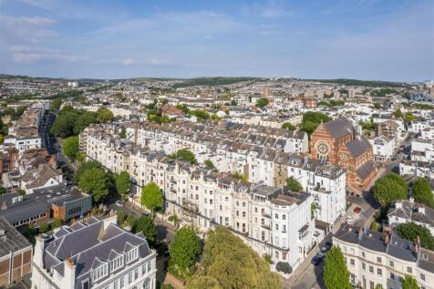 Flat 6, 3 Denmark Terrace-24.jpg