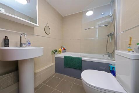 nicholas james brunswick place bathroom_.jpg