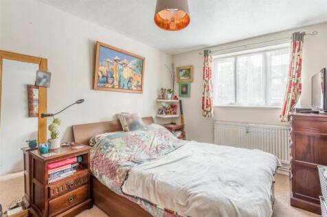 21 Mountbatten Court-10.jpg