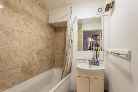 21 Mountbatten Court-14.jpg