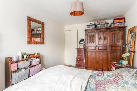 21 Mountbatten Court-11.jpg