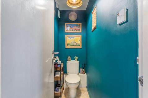 21 Mountbatten Court-13.jpg