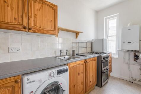 Flat 4, 30 Buckingham Street-3.jpg