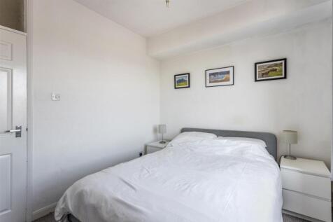 Flat 4, 30 Buckingham Street-12.jpg