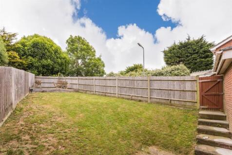 11 Blackthorne Close-19.jpg