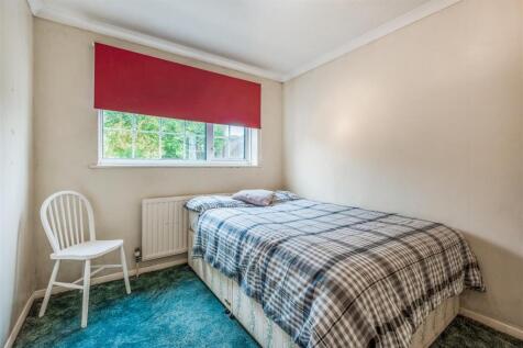 126a Warren Road-6.jpg