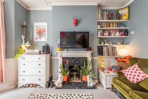 Flat 1, 73 Queens Park Road_8.jpg