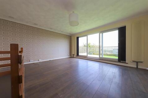 nicholas james slinfold livingroom_.jpg