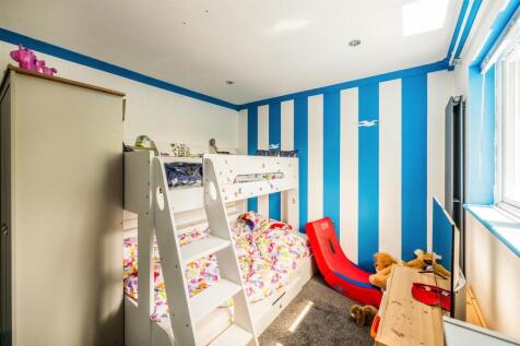 15 Hillcroft High res-10.jpg