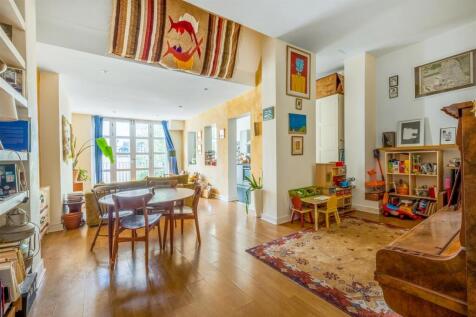 Flat 1, 3 Silwood Terrace14.jpg