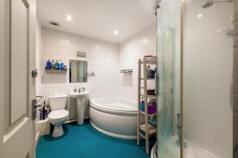 Flat 1, 3 Silwood Terrace7.jpg