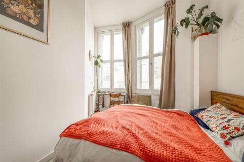 Flat 1, 3 Silwood Terrace4.jpg