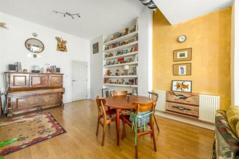 Flat 1, 3 Silwood Terrace16.jpg
