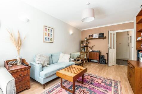 Flat 1, Palmeira House -7.jpg