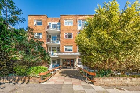 Flat 1, Palmeira House -17.jpg