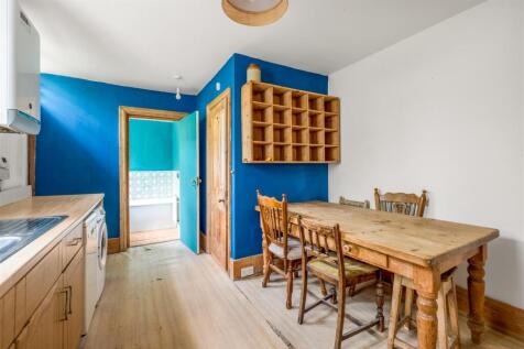 42 Walpole Road_5.jpg