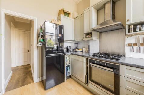 Flat 4, 30 First Avenue-4.jpg