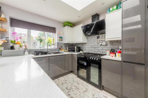 14 Upper Kingston Lane-4.jpg