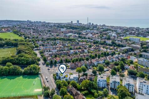 Flat 2 The Point-9.jpg