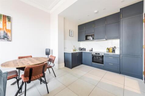 Flat 10, Grand Avenue Mansions-3.jpg
