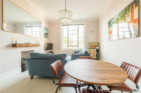 Flat 10, Grand Avenue Mansions-7.jpg
