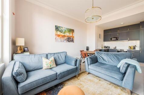Flat 10, Grand Avenue Mansions-12.jpg
