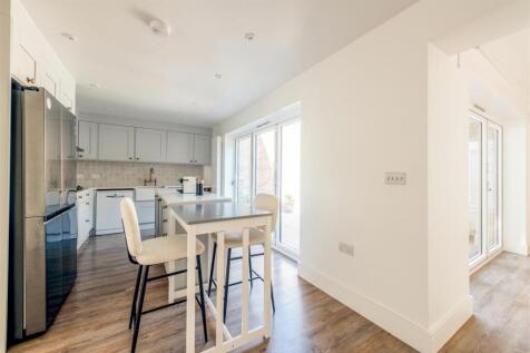 23 Lansdowne Road-3.jpg