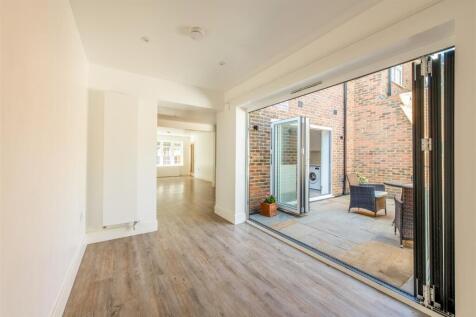 23 Lansdowne Road-11.jpg