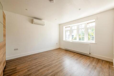 23 Lansdowne Road-17.jpg