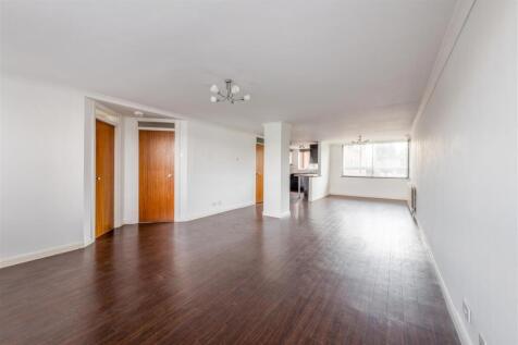 Flat 11 Sussex Court-10.jpg