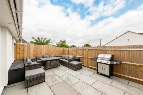 Bungalow 6, 134 Crescent Drive-17.jpg