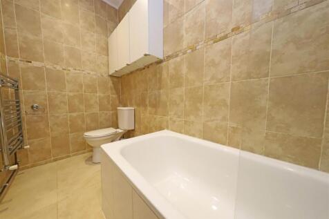 nicholas james buckingham rd bathroom 1.jpg