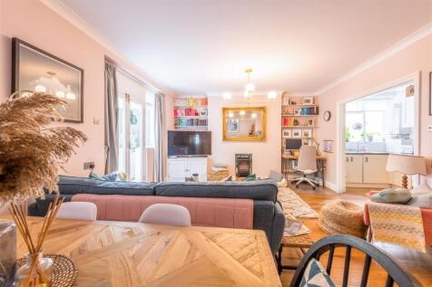 13a Clarendon Villas-12.jpg