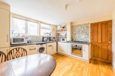 63 Burstead Close-5.jpg