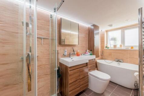 thumbnail_Flat 1, 37 Montpelier Crescent- bathroom