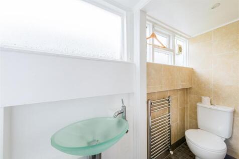 Flat 4, 14 Brunswick Terrace-24.jpg