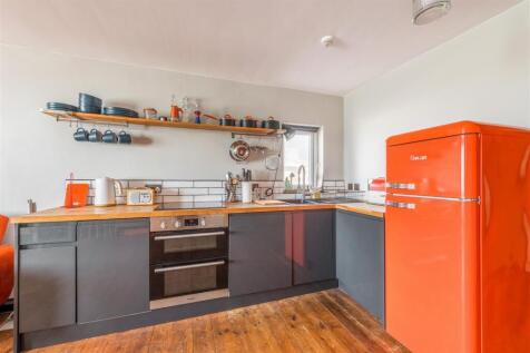 Flat 10, 41 Kings Road-5.jpg