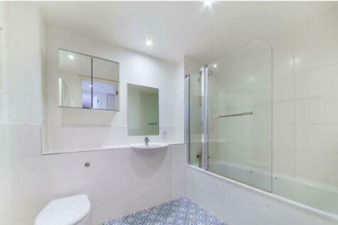 Chancery bathroom.jpg