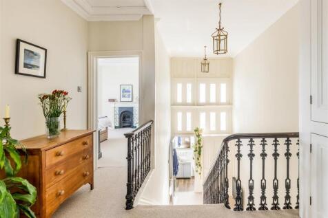 Flat 5, 22 Denmark Terrace_18.jpg