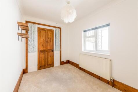 Flat 5, 24-25 Broad Street-10.jpg