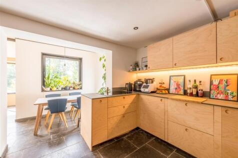 72 Norwich Drive-4.jpg