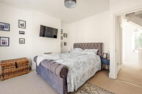 8 robertson road-21.jpg