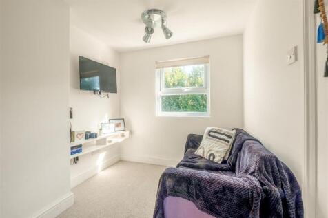 8 robertson road-23.jpg