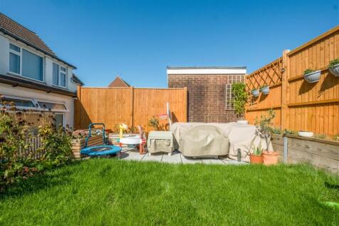 40 Broomfield Drive-11.jpg